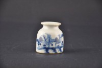 Vasetto 'porta china' in porcellana ‘Bianco – Blu’ di antica manifattura