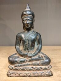 - 25 % SCONTO Buddha in bronzo seduto in stile Khmer, proveniente Cambogia