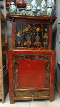 Mobile orientale antico