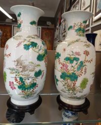 Coppia vasi Cina porcellana Jingdezhen con raffinati decori, epoca primi' 900