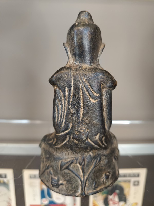 BR-15a Buddha antico in bronzo, proveniente Siam, Thailandia,XVIII secolo d.C. - immagine 2