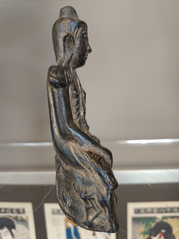 BR-15c Buddha antico in bronzo, proveniente Siam, Thailandia,XVIII secolo d.C. - immagine 4